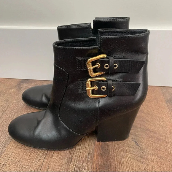 Giuseppe Zanotti  Nikita Buckle Leather Ankle Boots - Picture 4 of 8